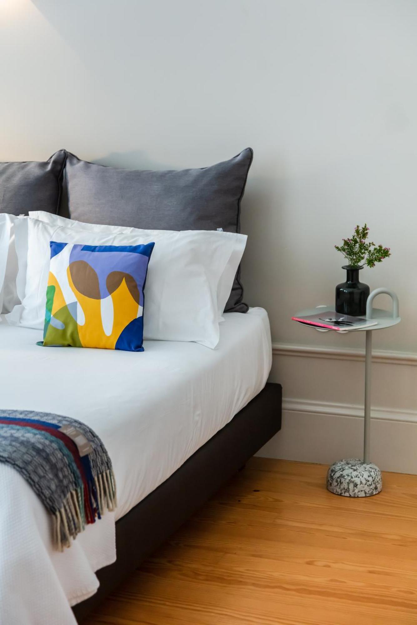 Baumhaus Serviced Living - Art & Design Apartments Porto Luaran gambar
