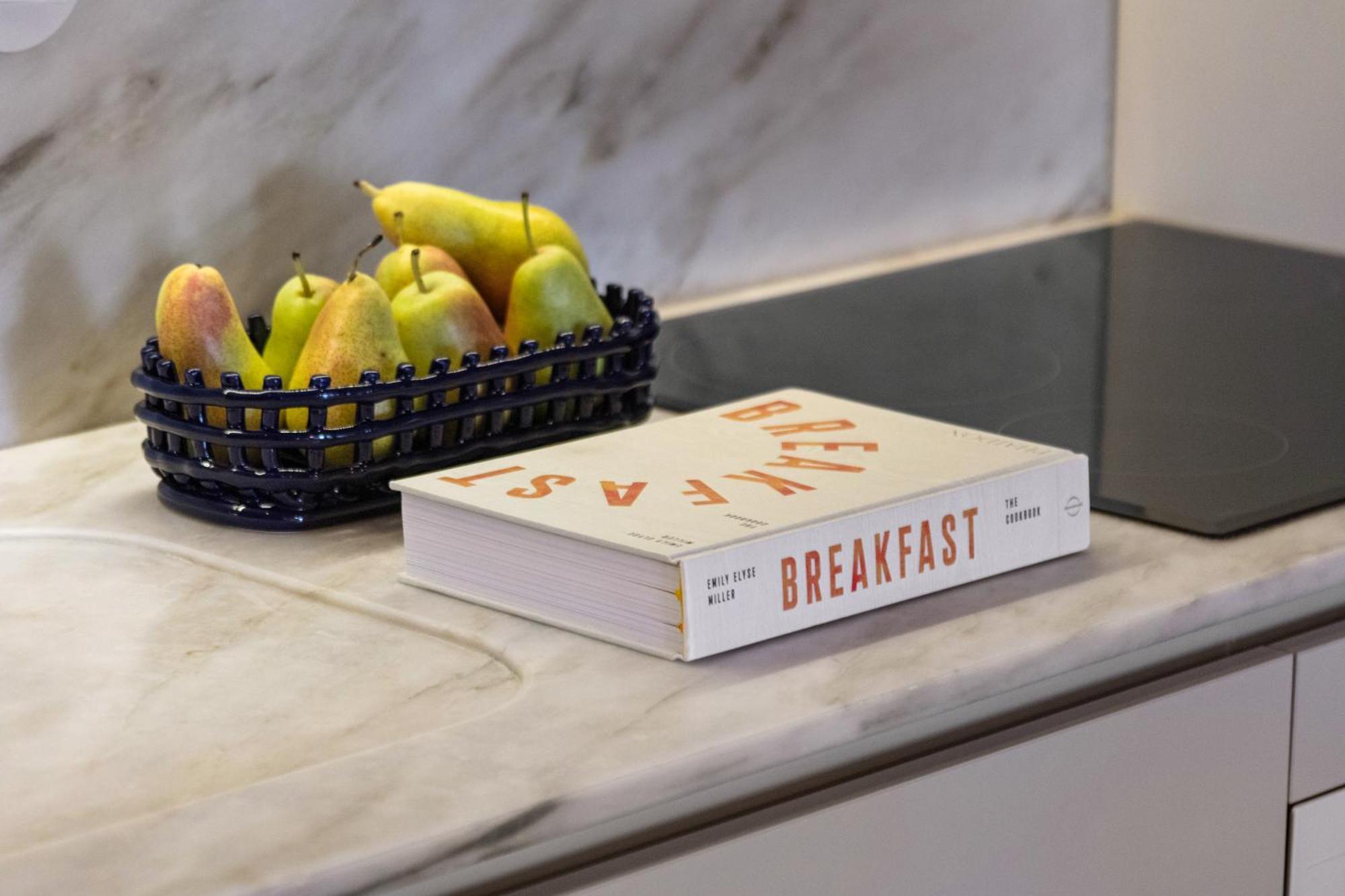 Baumhaus Serviced Living - Art & Design Apartments Porto Luaran gambar