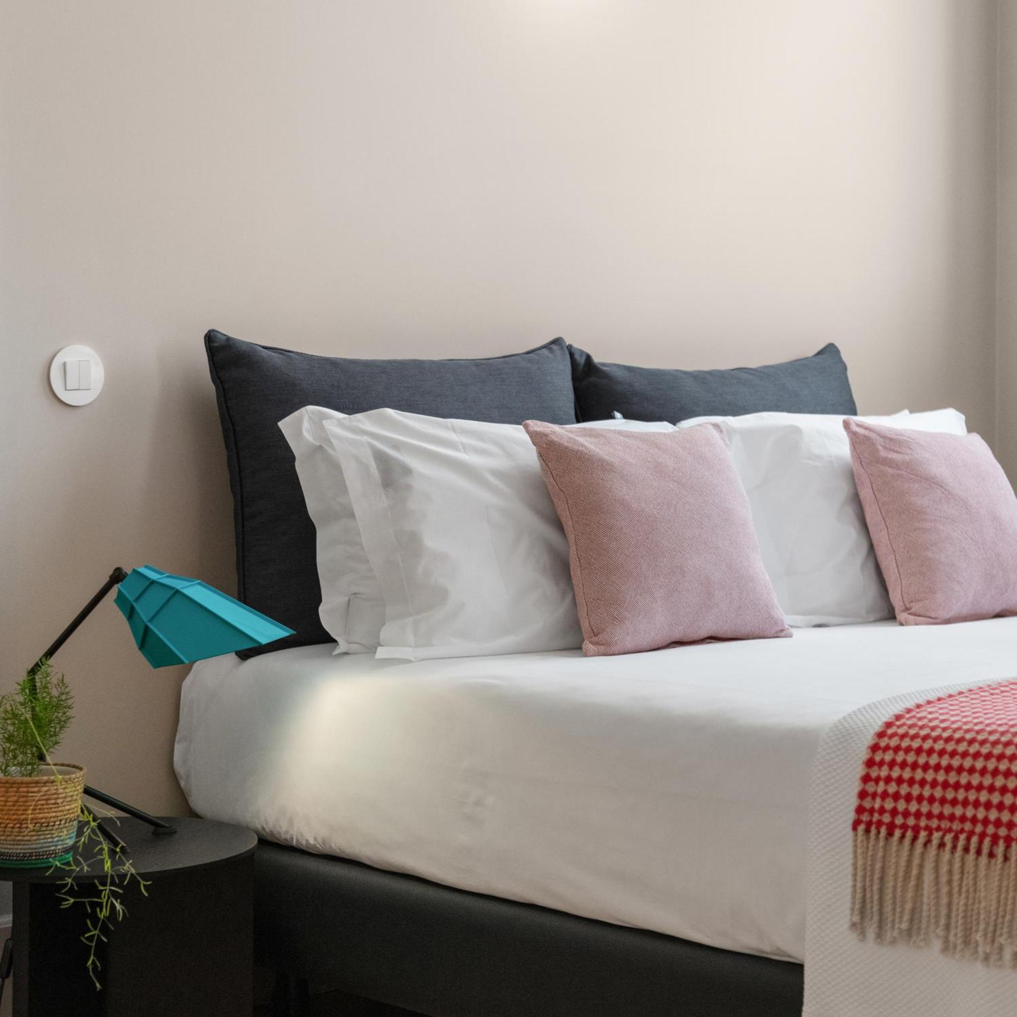 Baumhaus Serviced Living - Art & Design Apartments Porto Luaran gambar